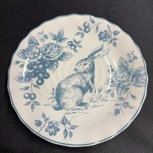 Maxcera Bunny Plate 9x9 NWT
